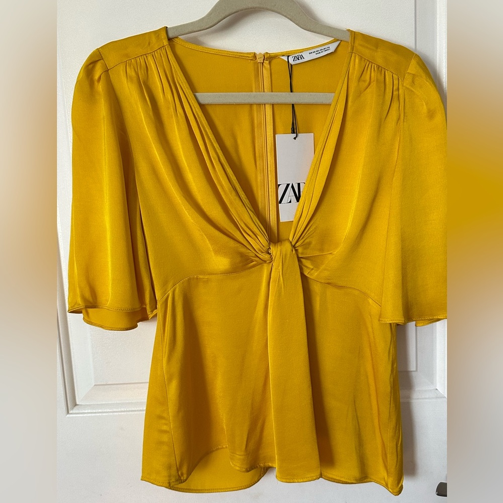 ZARA Front Knotted Yellow Blouse NWT Size XS